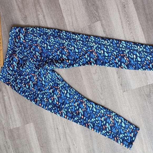 Land end exercise cheetah print pants size large in women's - Picture 7 of 9